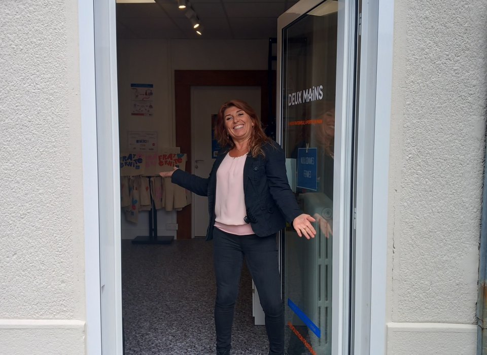 Boutique Fraternelle Bourg "Deux mains"